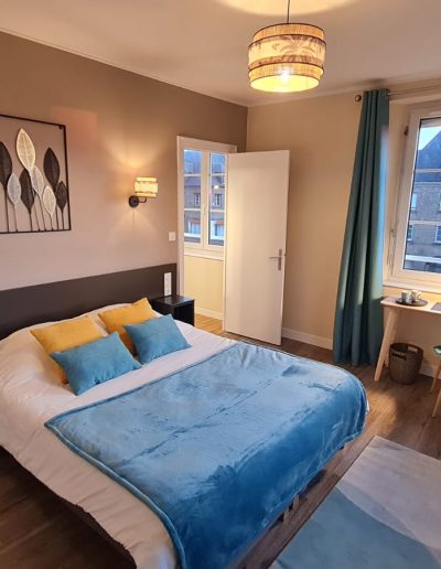 Chambre supérieure avec décoration moderne à Mortain Bocage